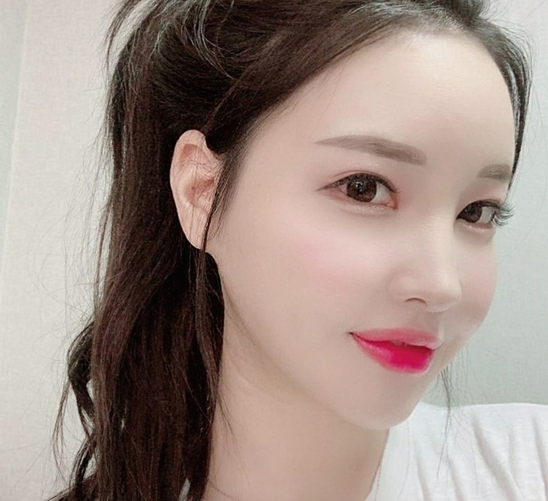 김윤지 님의 리얼모델 신청입니다. 접수일 2022-01-18 20:56:22 