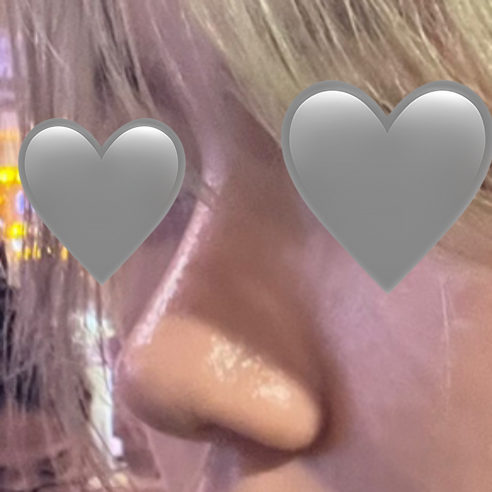 거울 볼 때 마다 즐거워요 ㅎㅎ